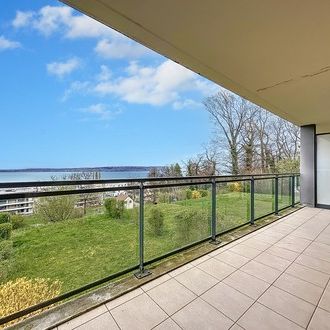 APARTMENT TWO BEDROOMS IN EVIAN LES BAINS RECENT LAKE VIEW